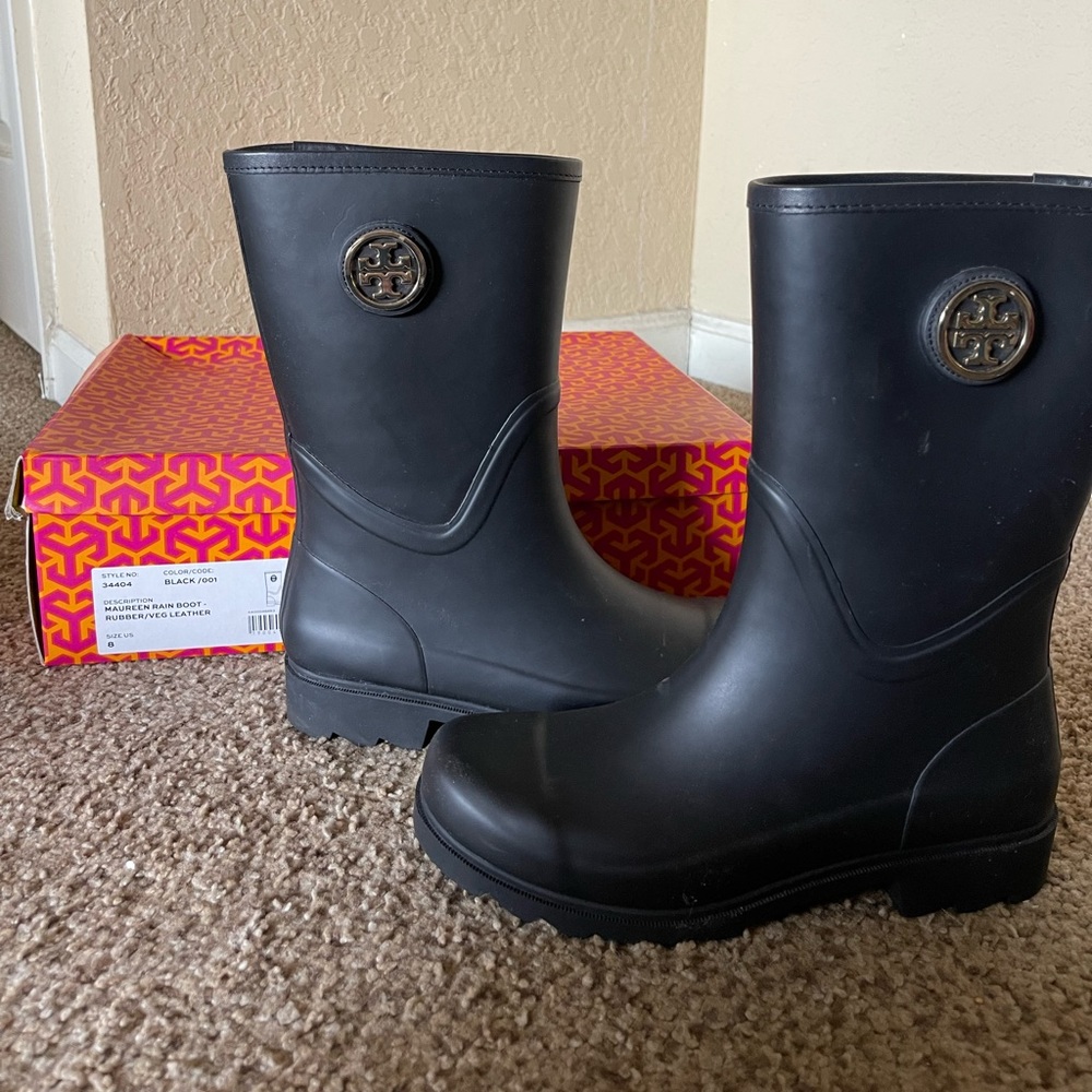 Tory Burch Black Maureen Rain Boots size 8